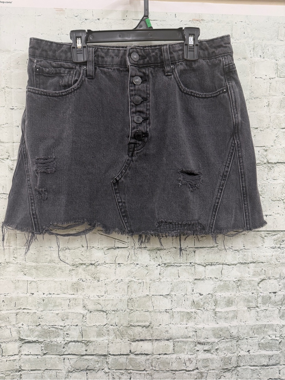We the Free Washed Black Distressed Denim Mini Skirt sz 30